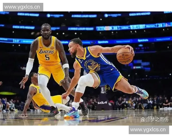 湖人胜勇士！詹姆斯带5配角齐爆！穆迪暴走，多人齐发挥难救主！